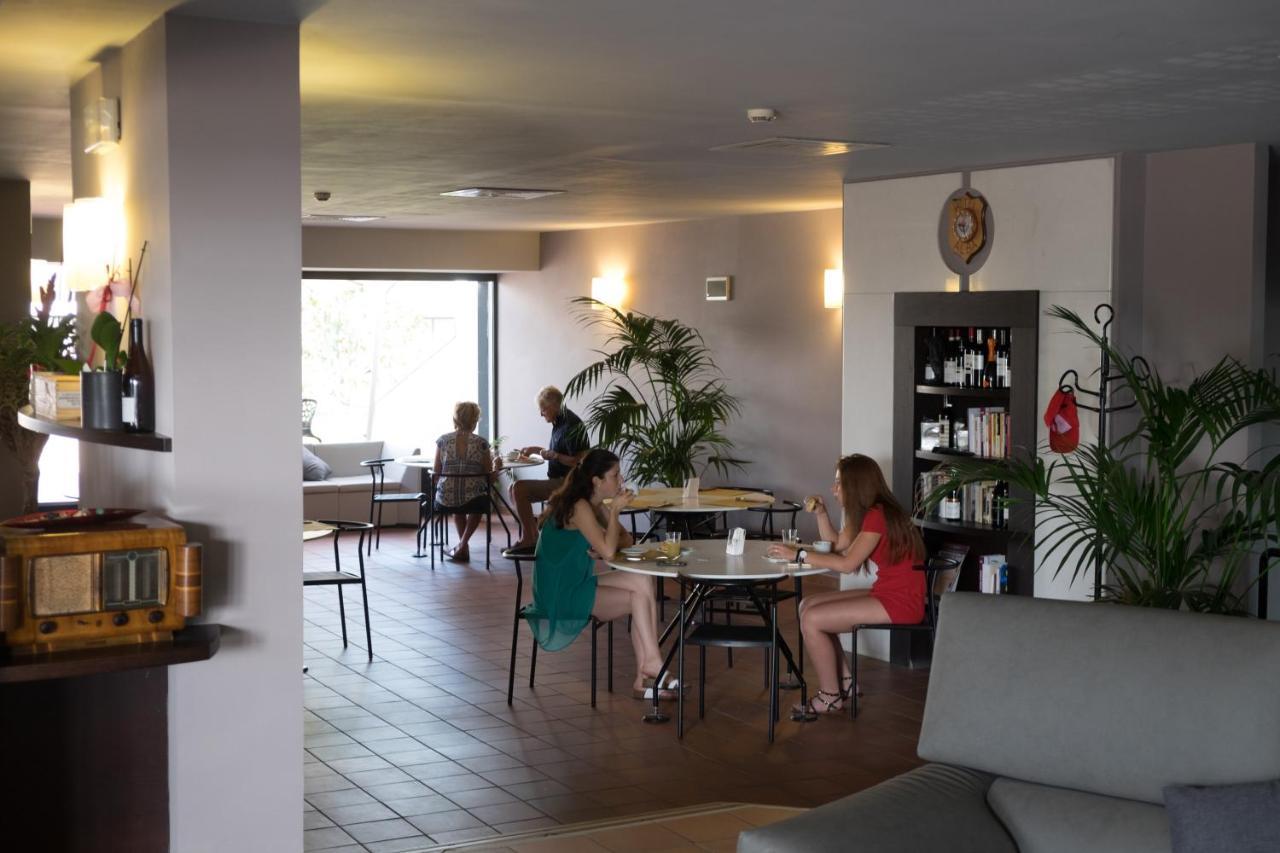 Alba Hotel 외부 사진