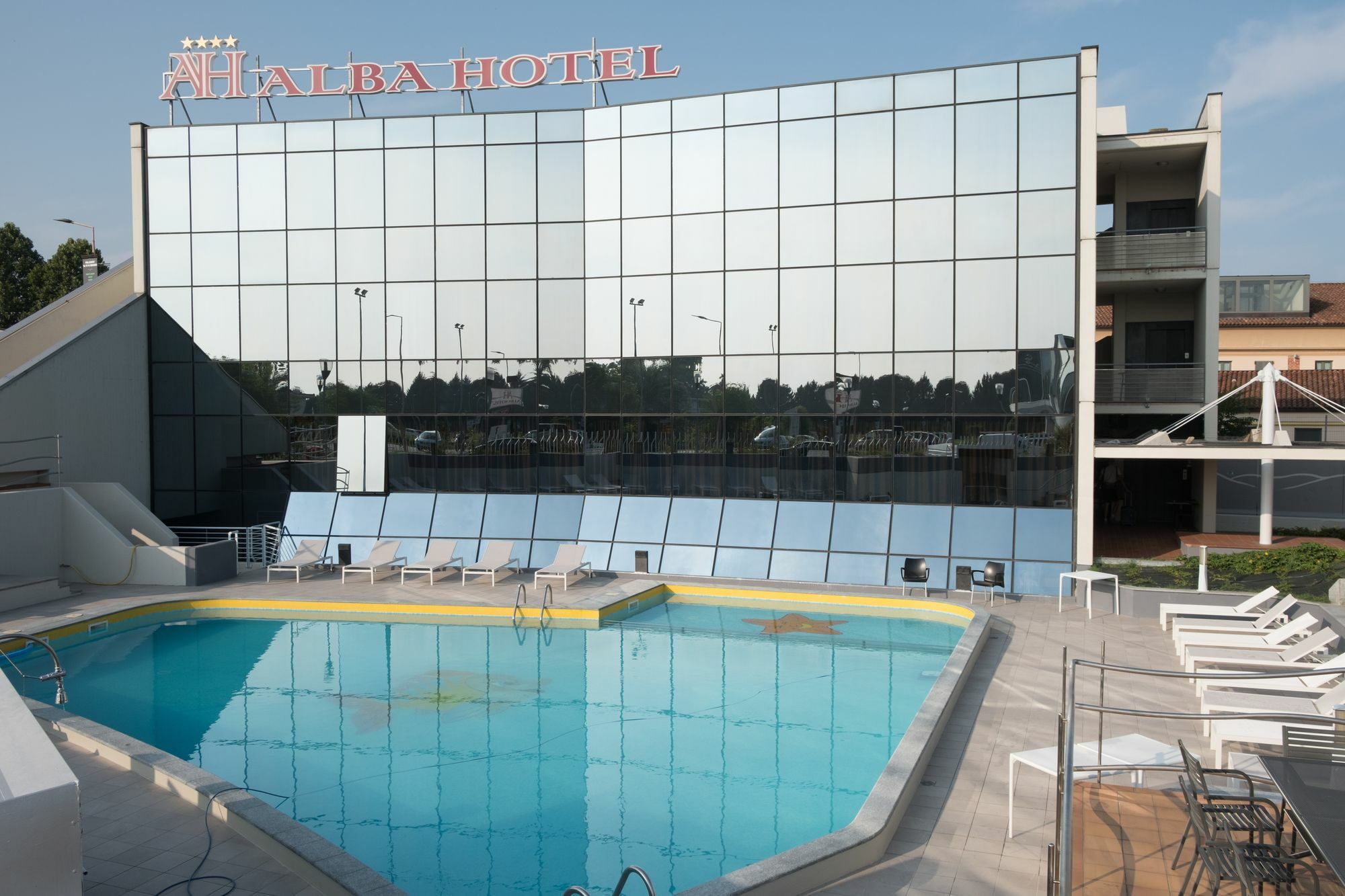 Alba Hotel 외부 사진